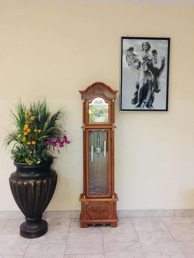 Senthil Complex Hotel Jaffna Ngoại thất bức ảnh