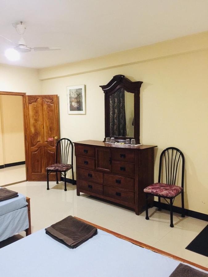 Senthil Complex Hotel Jaffna Ngoại thất bức ảnh