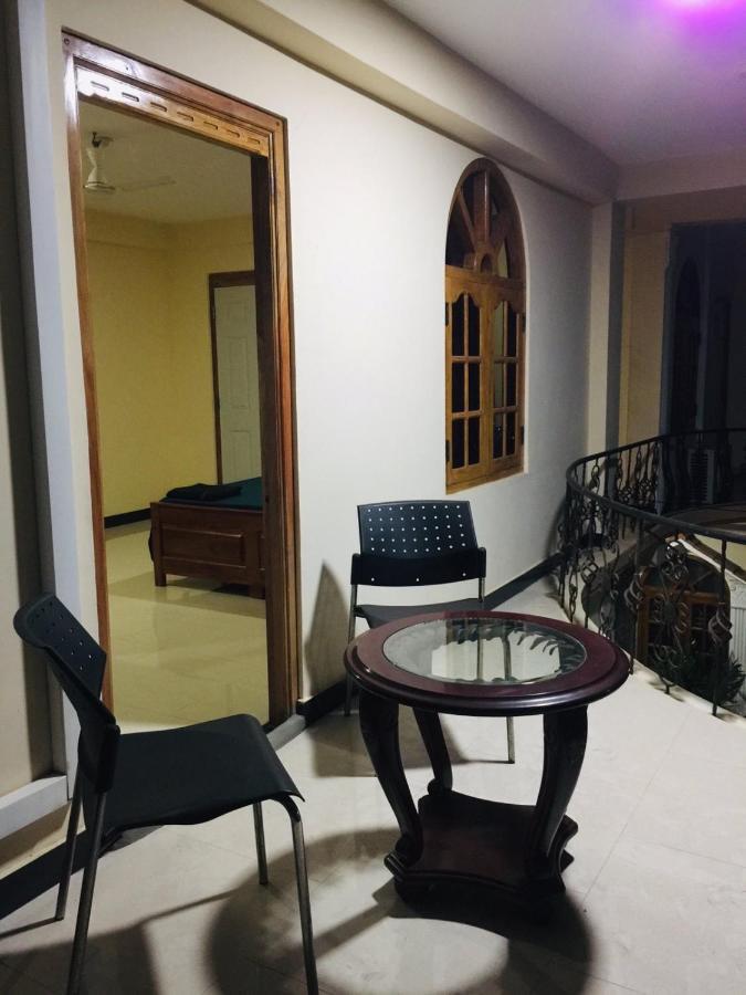 Senthil Complex Hotel Jaffna Ngoại thất bức ảnh